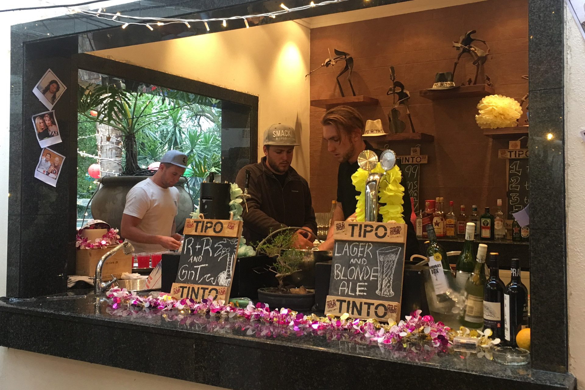 Bar Service